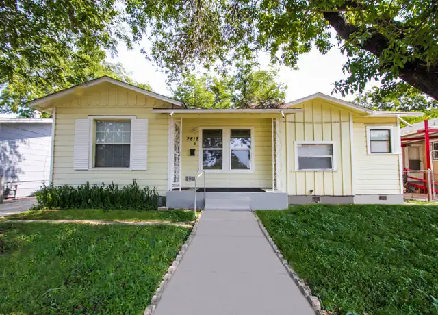 Property at 2818 E Houston St, San Antonio, TX, 78202, 3 beds, 1 bath, [object Object]