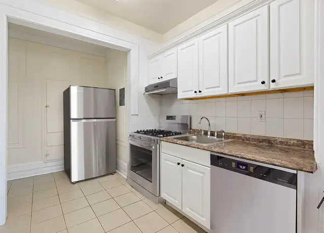 Photo of 47 N Fullerton Ave, Montclair, NJ 07042