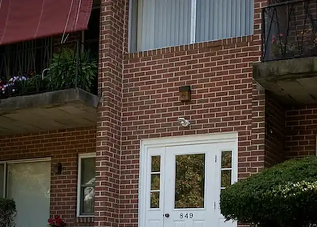Property at Carsonia Manor - 849 Carsonia Ave, Reading, PA, 19606, 2 beds, 1 bath, [object Object]