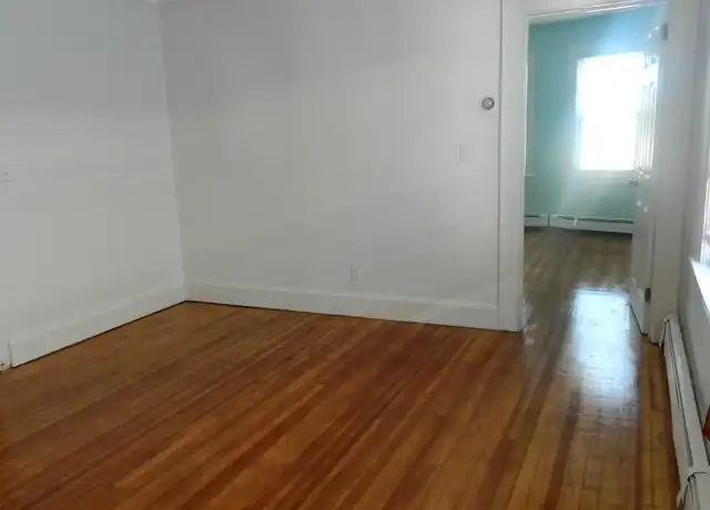 Property at 35 Woodland Pl Unit 2, Stamford, CT, 06902, 2 beds, 1 bath, [object Object]