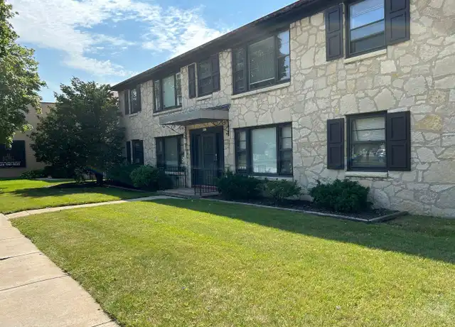 Property at 4031 W Capitol Dr Apt 3, Milwaukee, WI, 53216, 2 beds, 1 bath, [object Object]