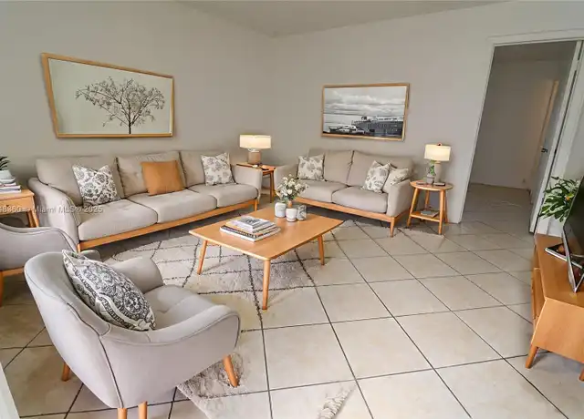 Property at 59 NW 37th St Unit 3, Oakland Park, FL, 33309, 1 bed, 1 bath, [object Object]