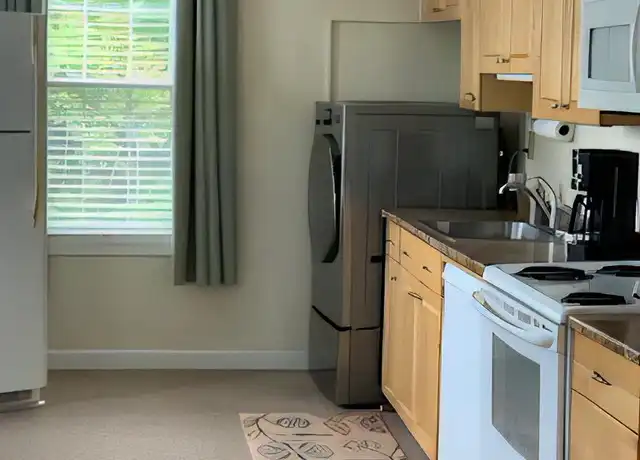 Property at 207 Andover St, Andover, MA, 01810, 2 beds, 1 bath, [object Object]