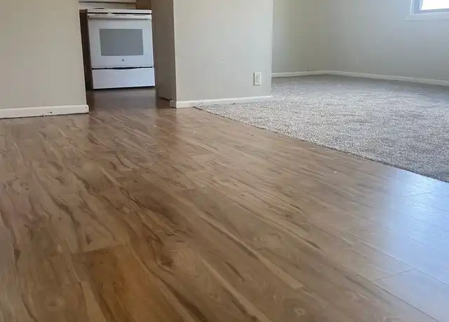 Property at 4013 Westover Rd SE Unit 4013-4, Cedar Rapids, IA, 52403, 2 beds, 1 bath, [object Object]