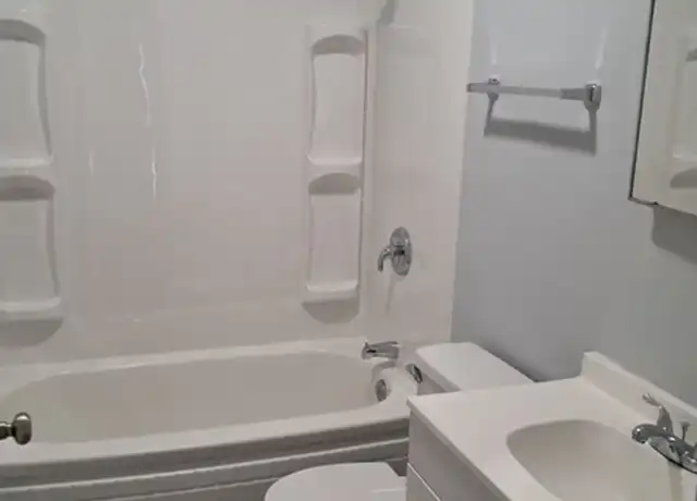 Property at 226 Montgomery Ave, Wilmington, NC, 28405, 2 beds, 1 bath, [object Object]