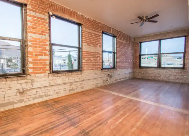 Property at 801 N Piedras St Apt 11, El Paso, TX, 79903, 0 beds, 1 bath, [object Object]