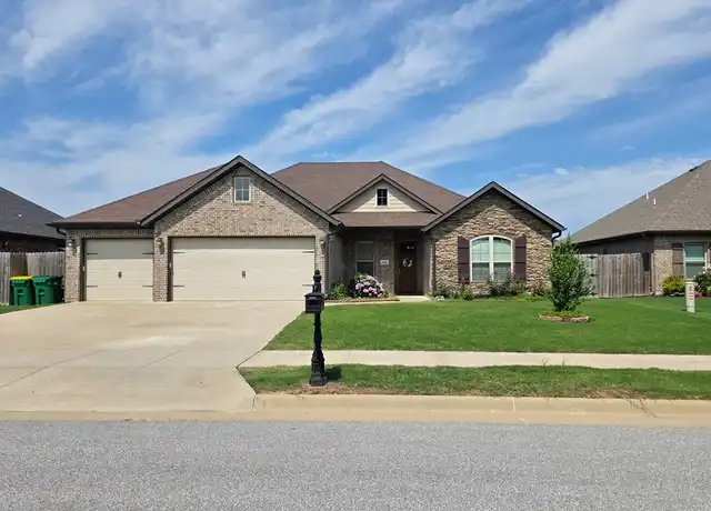 Property at 751 Bob Glen Cir, Centerton, AR, 72719, 4 beds, 2.5 baths, [object Object]