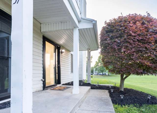 Photo of 35 Churn Rd, Matteson, IL 60443