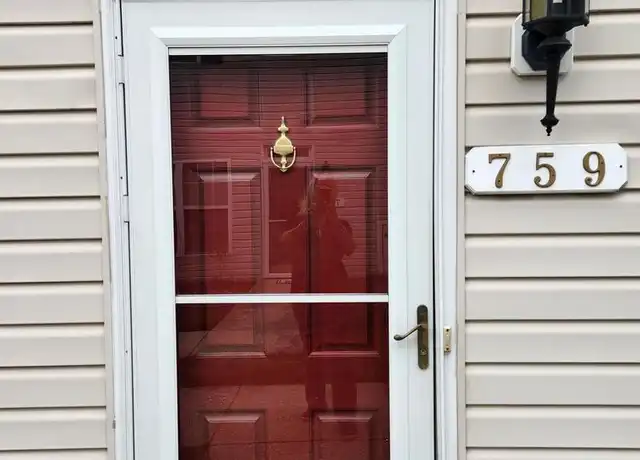 Property at 759 Heather Stone Loop Unit 85, Glen Burnie, MD, 21061, 2 beds, 2 baths, [object Object]
