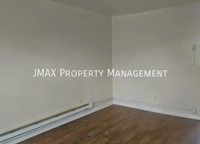 Property at 1313 Leon St NW, Roanoke, VA, 24017, 2 beds, 1 bath, [object Object]