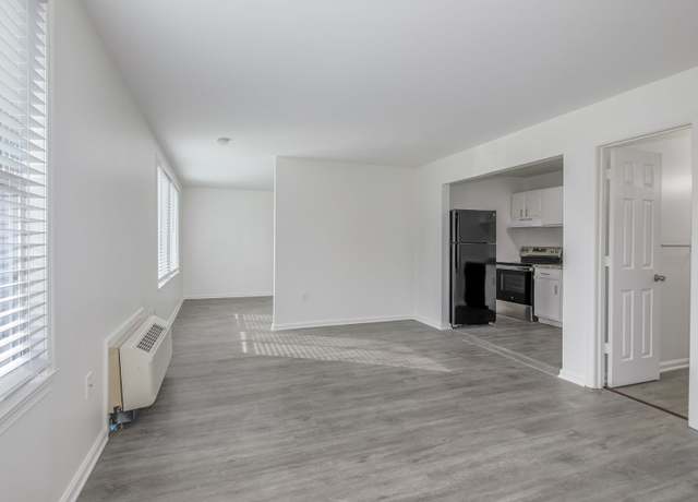 Photo of 2165 Crain Hwy, Waldorf, MD 20601
