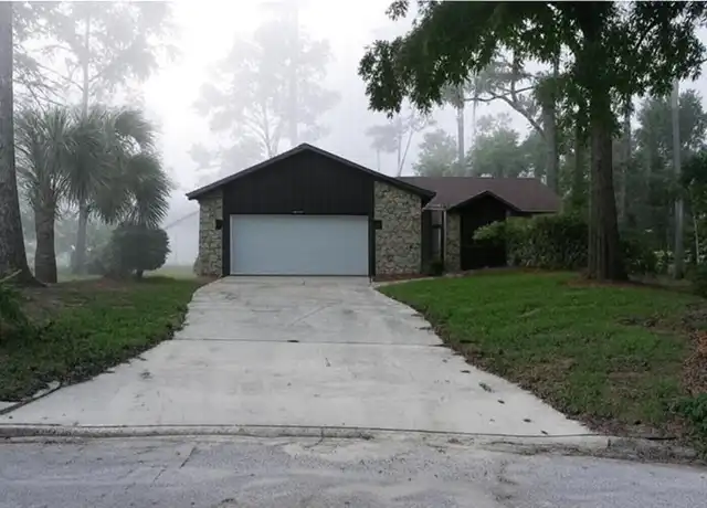 Property at 1085 Cottonwood Ct, Apopka, FL, 32712, 3 beds, 2 baths, [object Object]