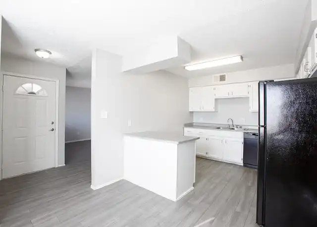 Property at Heights at Tramway - 3101 Lori Pl NE, Albuquerque, NM, 87111, 2 beds, 1 bath, [object Object]