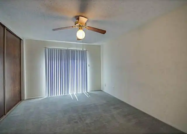 Property at 4407 Carter Creek Pkwy #2, Bryan, TX, 77802, 2 beds, 1 bath, [object Object]