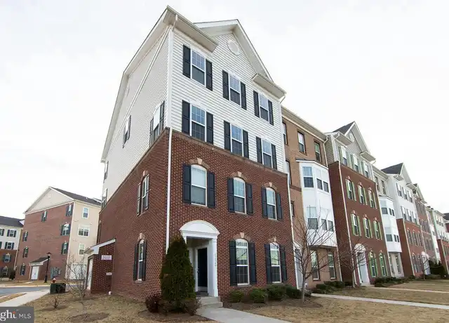 Property at 43871 Centergate Dr, Ashburn, VA, 20148, 3 beds, 2.5 baths, [object Object]