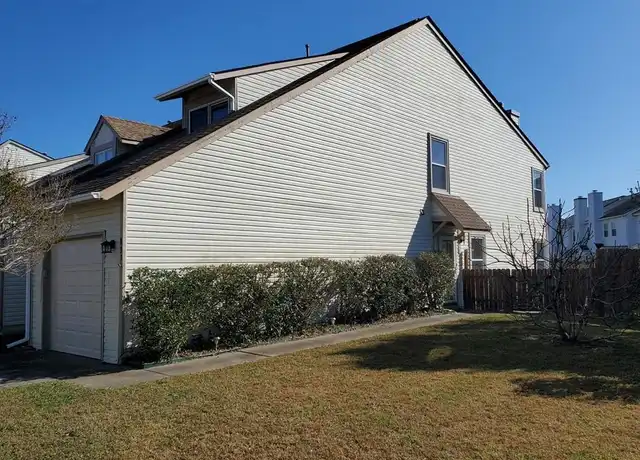 Property at 833 Quesnel Dr, Virginia Beach, VA, 23454, 3 beds, 2.5 baths, [object Object]