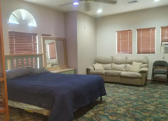 Property at 903 Cypress Lake Cir Unit 1, Fort Myers, FL, 33919, 1 bed, 1 bath, [object Object]