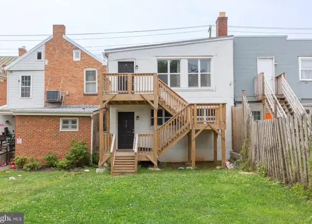 Property at 212 W Burke St Unit b, Martinsburg, WV, 25401, 2 beds, 1 bath, [object Object]