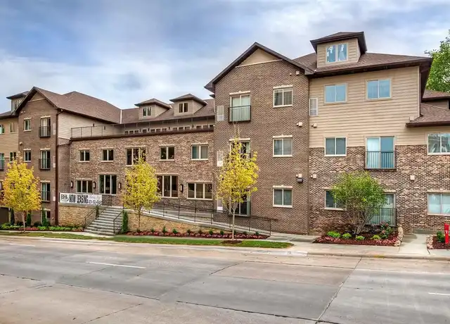 Property at Harney Place Apartments - 3327 Harney St, Omaha, NE, 68131, 1 bed, 1 bath, [object Object]