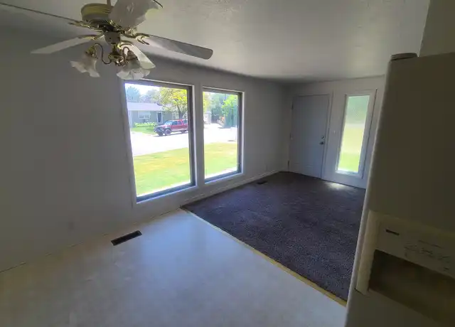 Property at 117 Ranch Dr, Pocatello, ID, 83204, 2 beds, 1 bath, [object Object]