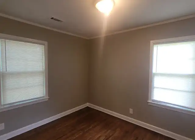 Property at 1616 S Highland St, Memphis, TN, 38111, 3 beds, 1 bath, [object Object]