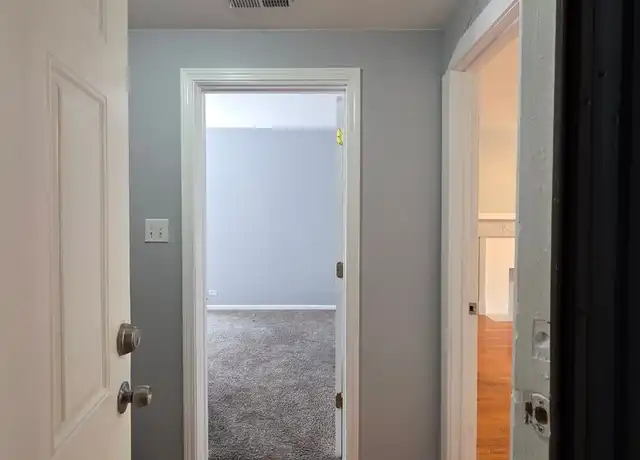 Property at 7927 S Essex Ave Unit 7929-3, Chicago, IL, 60617, 3 beds, 1 bath, [object Object]