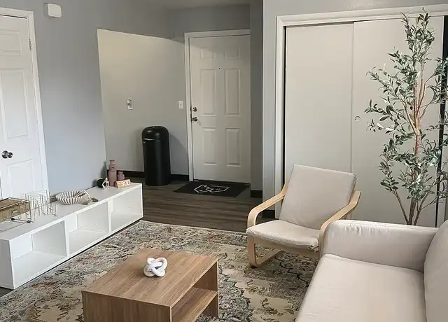 Property at Coves at Colubmus on Cleveland Ave - 3788 Cleveland Ave, Columbus, OH, 43224, 1 bed, 1 bath, [object Object]