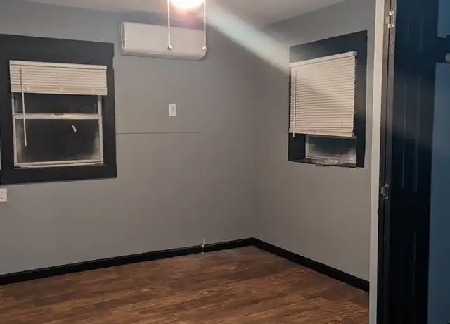 Property at 105 E Adoue Ave Unit 1, Baytown, TX, 77520, 3 beds, 1 bath, [object Object]