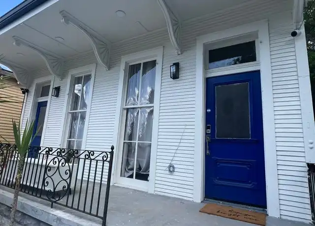 Property at 820 Hillary St Unit 822 Hillary Right, New Orleans, LA, 70118, 5 beds, 2 baths, [object Object]