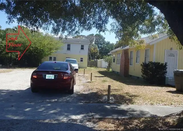 Property at 852 E 14th St Unit B, Stuart, FL, 34994, 2 beds, 1 bath, [object Object]