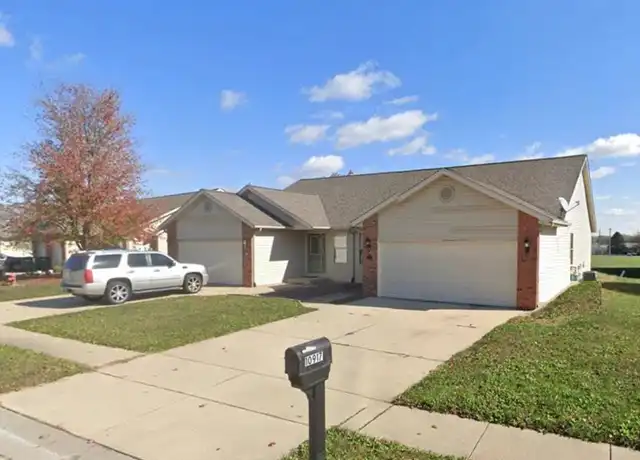 Property at 10917 Kentfield Dr, Lebanon, IL, 62254, 2 beds, 2 baths, [object Object]