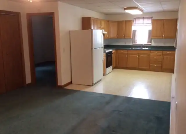 Property at 102 Gravity Rd Unit 3, Lake Ariel, PA, 18436, 1 bed, 1 bath, [object Object]