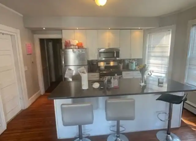 Property at 624 Smith St, Providence, RI, 02908, 5 beds, 2 baths, [object Object]
