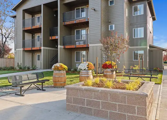Property at Norton Landing Apartments - 385 SE Norton Ln, McMinnville, OR, 97128, 1-3 bed, 1-2 bath, [object Object]