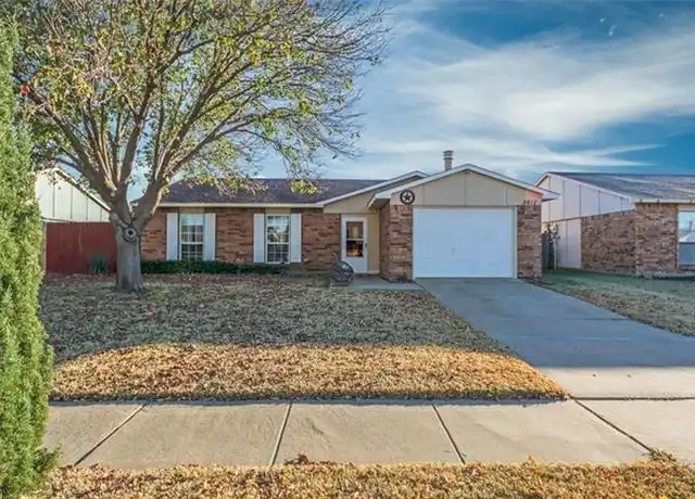 Property at 5612 Pearce St, The Colony, TX, 75056, 3 beds, 2 baths, [object Object]