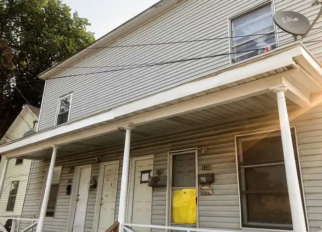 Property at 1228 Alpine Ave NW, Grand Rapids, MI, 49504, 2 beds, 1 bath, [object Object]