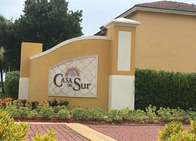 Property at 121 SE 7th Rd #121, Homestead, FL, 33030, 2 beds, 2.5 baths, [object Object]