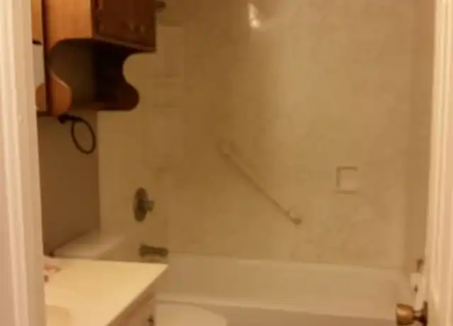 Property at 1116 W Oakridge St, Broken Arrow, OK, 74012, 3 beds, 1 bath, [object Object]