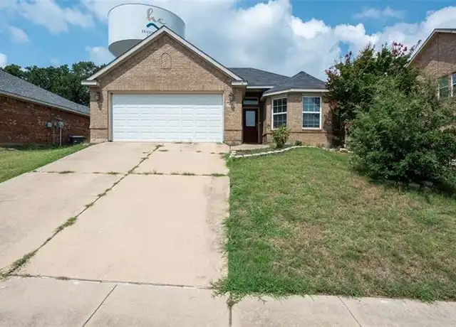 Property at 912 Hidden Oaks Dr, Burleson, TX, 76028, 3 beds, 2 baths, [object Object]