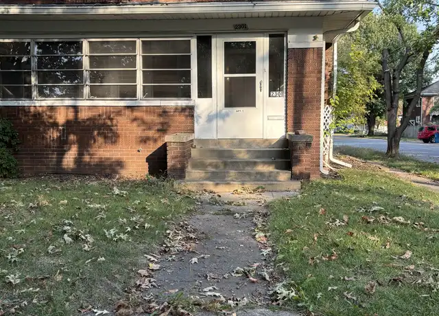 Property at 2301 N 10th St Unit 2, Terre Haute, IN, 47804, 3 beds, 1 bath, [object Object]
