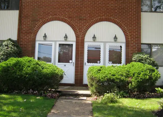 Property at 627 Chestnut St, Cedarhurst, NY, 11516, 2 beds, 2 baths, [object Object]