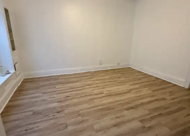 Property at 4512 E 131st St Unit 3, Garfield Heights, OH, 44105, 2 beds, 1 bath, [object Object]