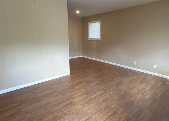 Property at 802 Lessman Cir SW Unit 801, Cullman, AL, 35055, 1 bed, 1 bath, [object Object]