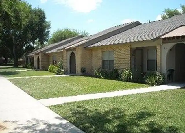 Property at 407 N Kansas City Rd, La Feria, TX, 78559, 1 bed, 1 bath, [object Object]