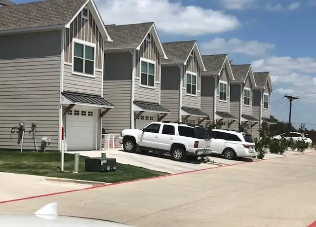 Property at 101 E Maple Ridge Ct, Midlothian, TX, 76065, 3 beds, 2.5 baths, [object Object]