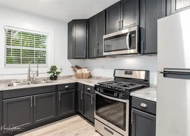 Property at 204 Leo Ave Unit 1/2, Shreveport, LA, 71105, 1 bed, 1 bath, [object Object]