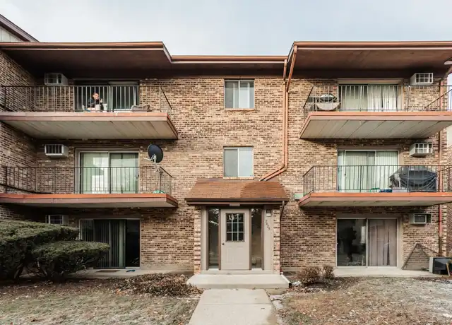 Property at 2425 Spring St #4401, Woodridge, IL, 60517, 2 beds, 1 bath, [object Object]