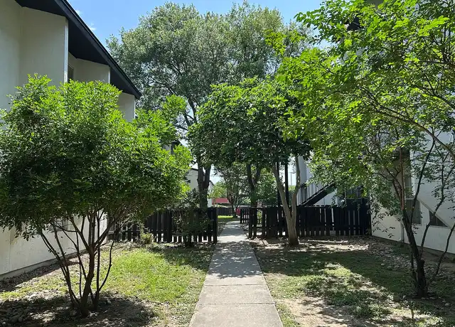 Property at Mayfield Gardens - 737 W Mayfield Blvd, San Antonio, TX, 78211, 3 beds, 1 bath, [object Object]