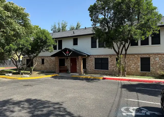 Photo of 737 W Mayfield Blvd, San Antonio, TX 78211