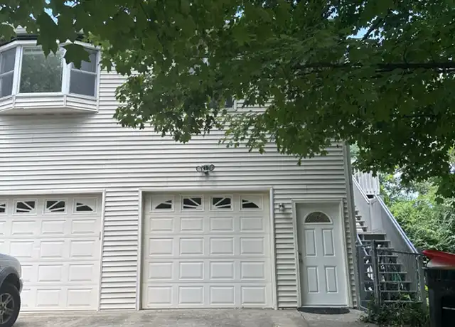 Property at 215 Crescent Ct, Louisville, KY, 40206, 2 beds, 1 bath, [object Object]